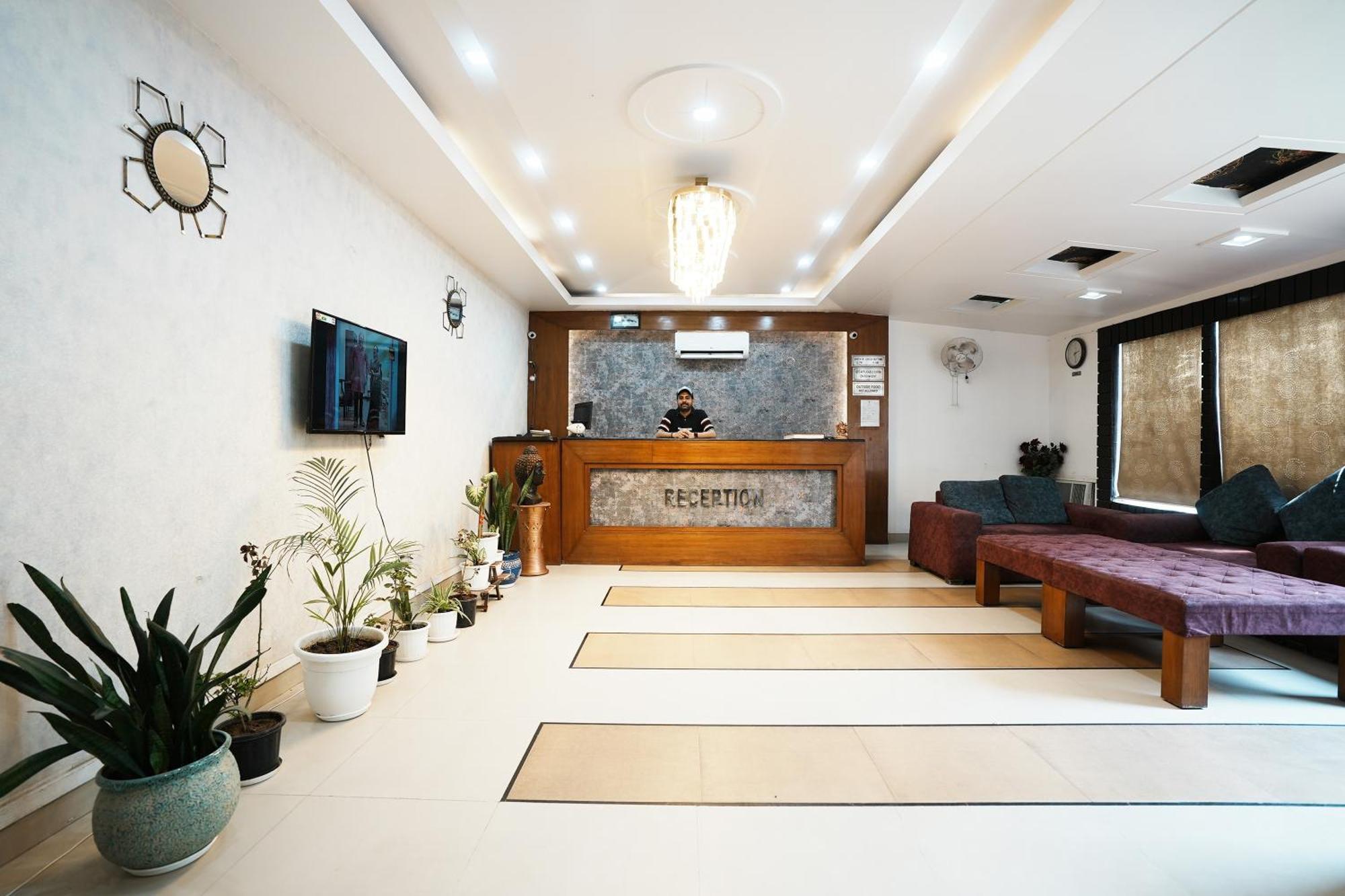 Hotel Om Paradise Near Igi Delhi Airport New Delhi Exterior photo