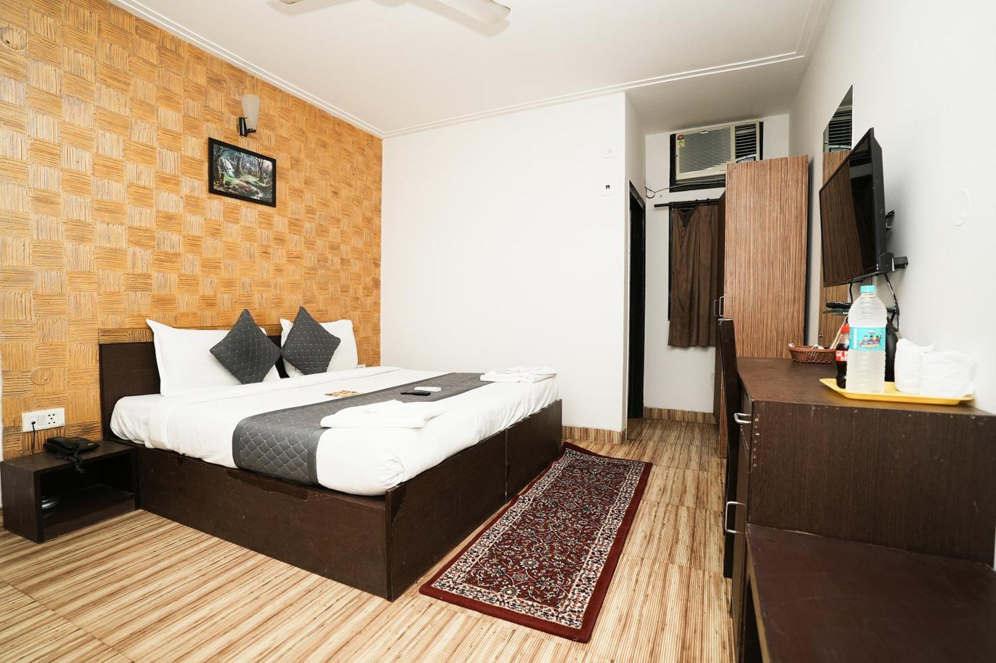 Hotel Om Paradise Near Igi Delhi Airport New Delhi Exterior photo